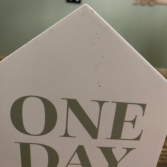 One Day At A Time Home Decor - Picture 3 of 6